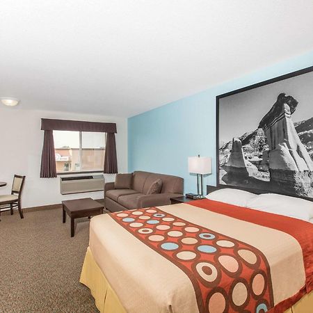 Super 8 By Wyndham Strathmore Exterior photo